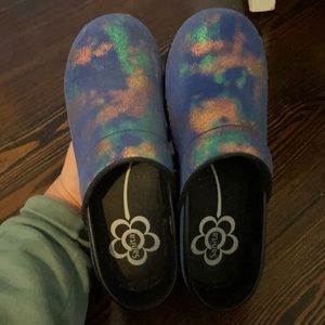 Sanita pixie blue clogs, size 37. Like new!!